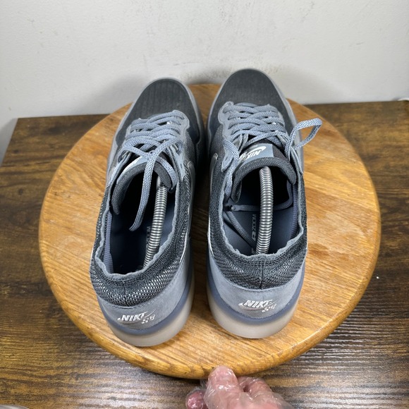 Nike SB PS8 Flyknit Skate Shoes Men's Size 11 Grey FV8493-002 - Picture 3 of 8